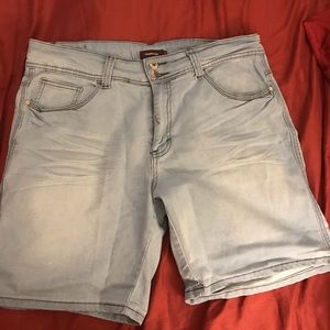 Stonewashed Jean Short